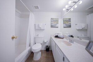 Combined shower/tub, hair dryer, towels - 247-Fully Furnished 1BR Suite-Pet Friendly! (Scottsdale)
