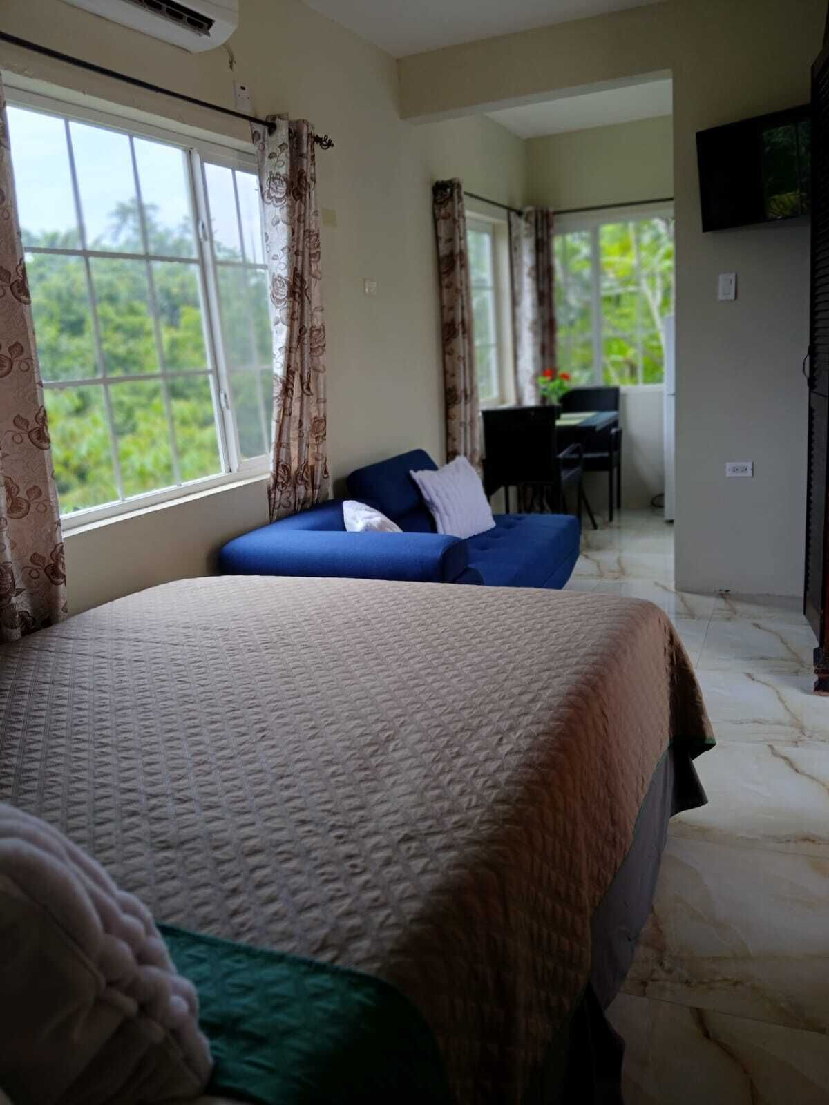 5 bedrooms, iron/ironing board, free WiFi, bed sheets