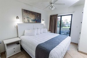1 habitación, tabla de planchar con plancha, internet y ropa de cama 