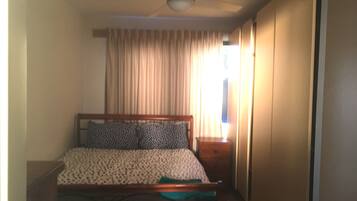 1 bedroom, iron/ironing board, free WiFi