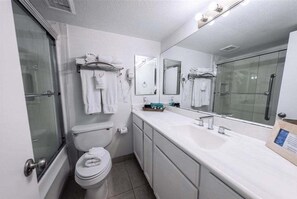 Combined shower/tub, hair dryer, towels - 142 Fully Furnished 1BR Suite-Pet Friendly! (Scottsdale)