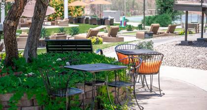 104 - Stylish Suite | More space than a Hotel - Quiet Gated Resort