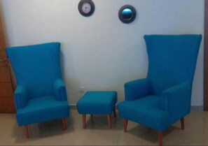 Flat-screen TV - Amara Suites Banana Island (Lagos)