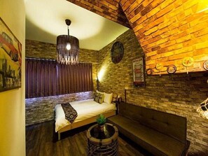 Desk, soundproofing, free WiFi, bed sheets - Yizhong Street Meets Summer (Taichung)