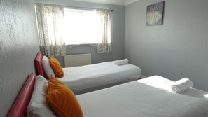 Executive House, Ensuite (Spacious 5 Bedr Townhouse)