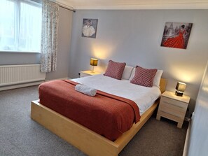 Executive House, Ensuite (Spacious 5 Bedr Townhouse)