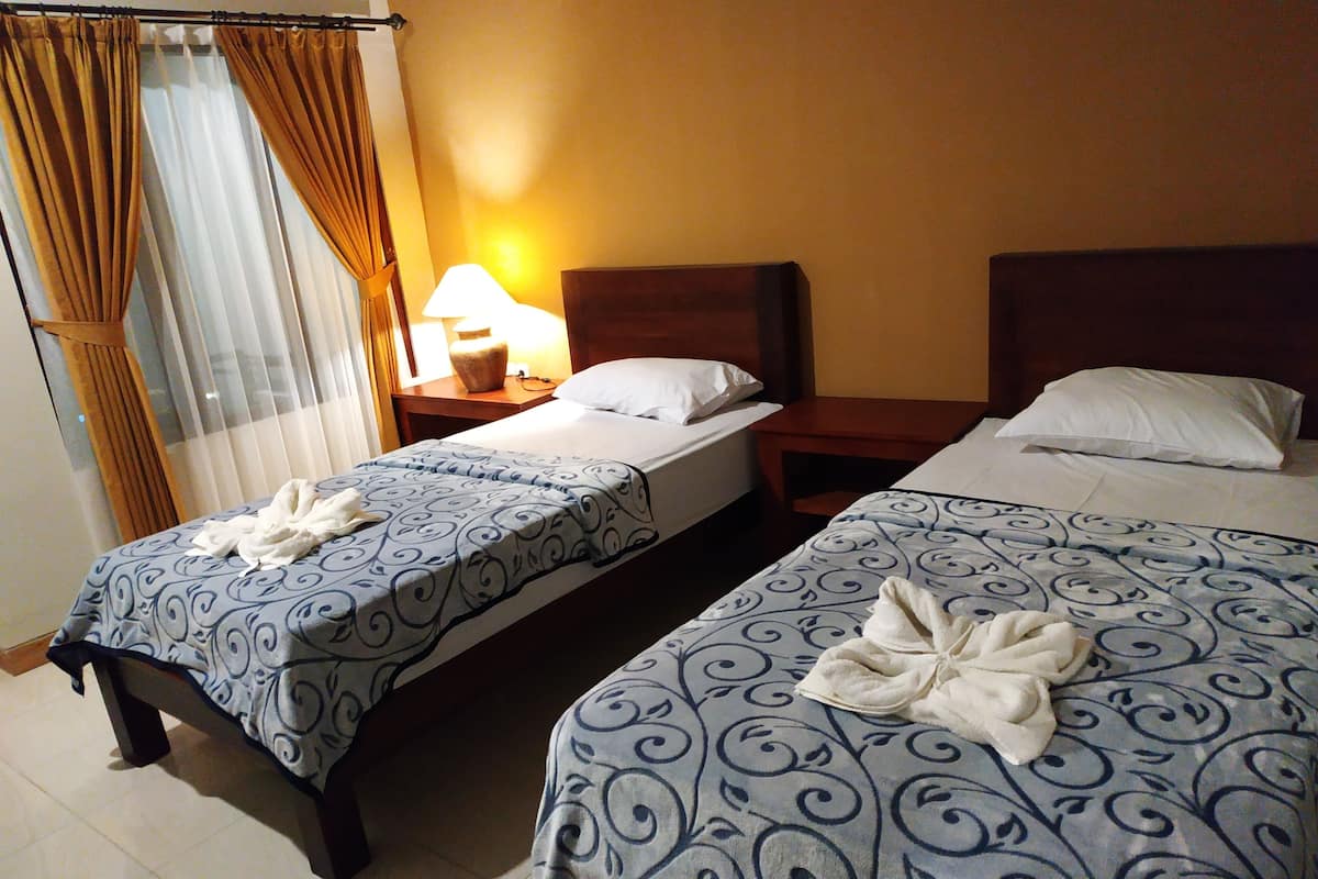 Desk, free WiFi, bed sheets