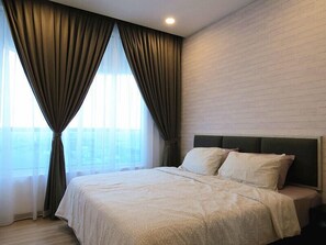 Bügeleisen/Bügelbrett, kostenloses WLAN, Bettwäsche