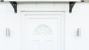Unclassified image, 3 of 24, button - Garden Flat 17S (Northolt)