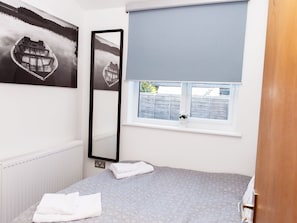 Apartment, Private Bathroom, Garden View | 1 bedroom - Garden Flat 17S (Northolt)