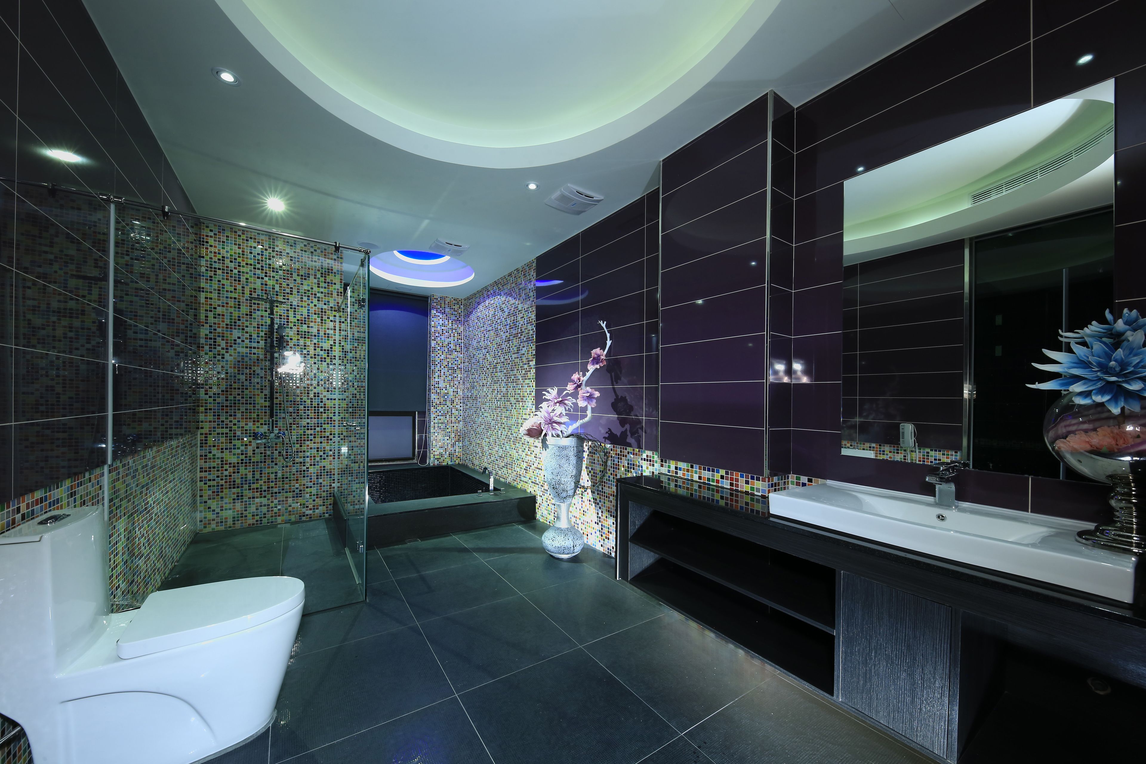 deluxe double room (a) | bathroom | separate bathtub and shower, jetted bath, rainfall showerhead