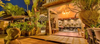 Lot 33 Boutique Hotel