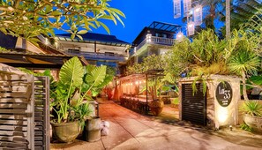 Bagian depan properti