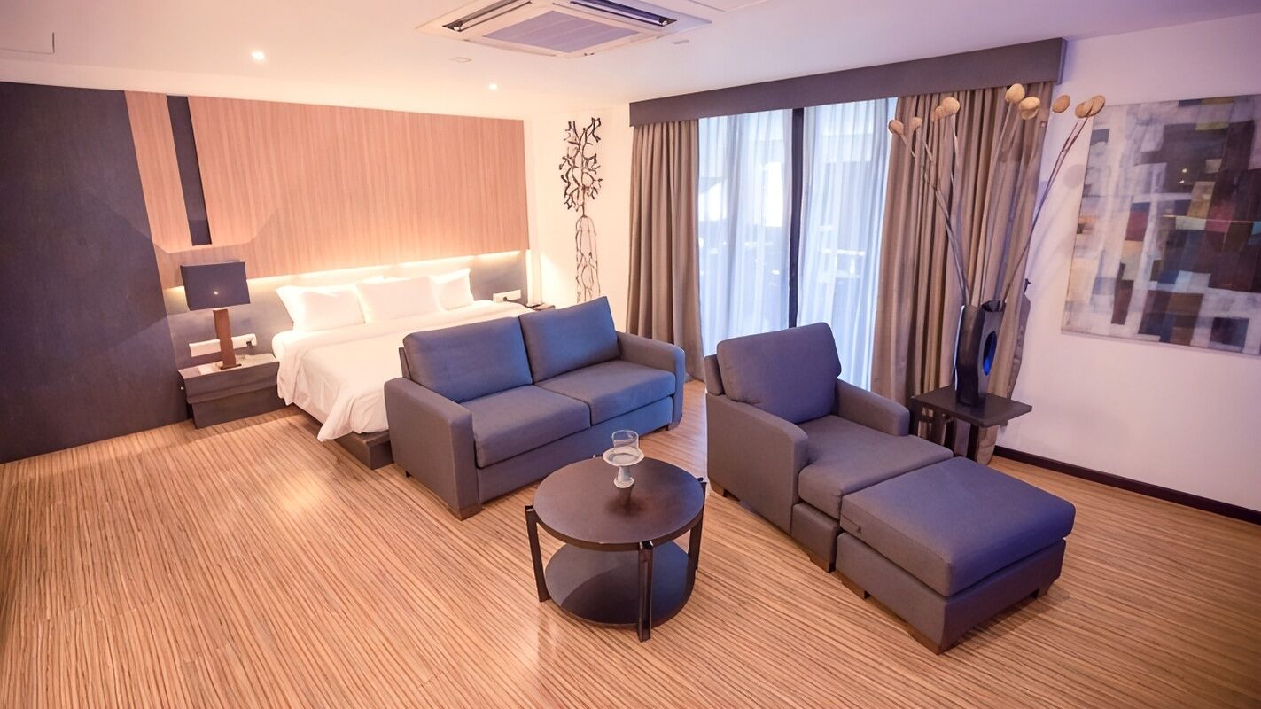 Minibar, in-room safe, individually furnished, desk