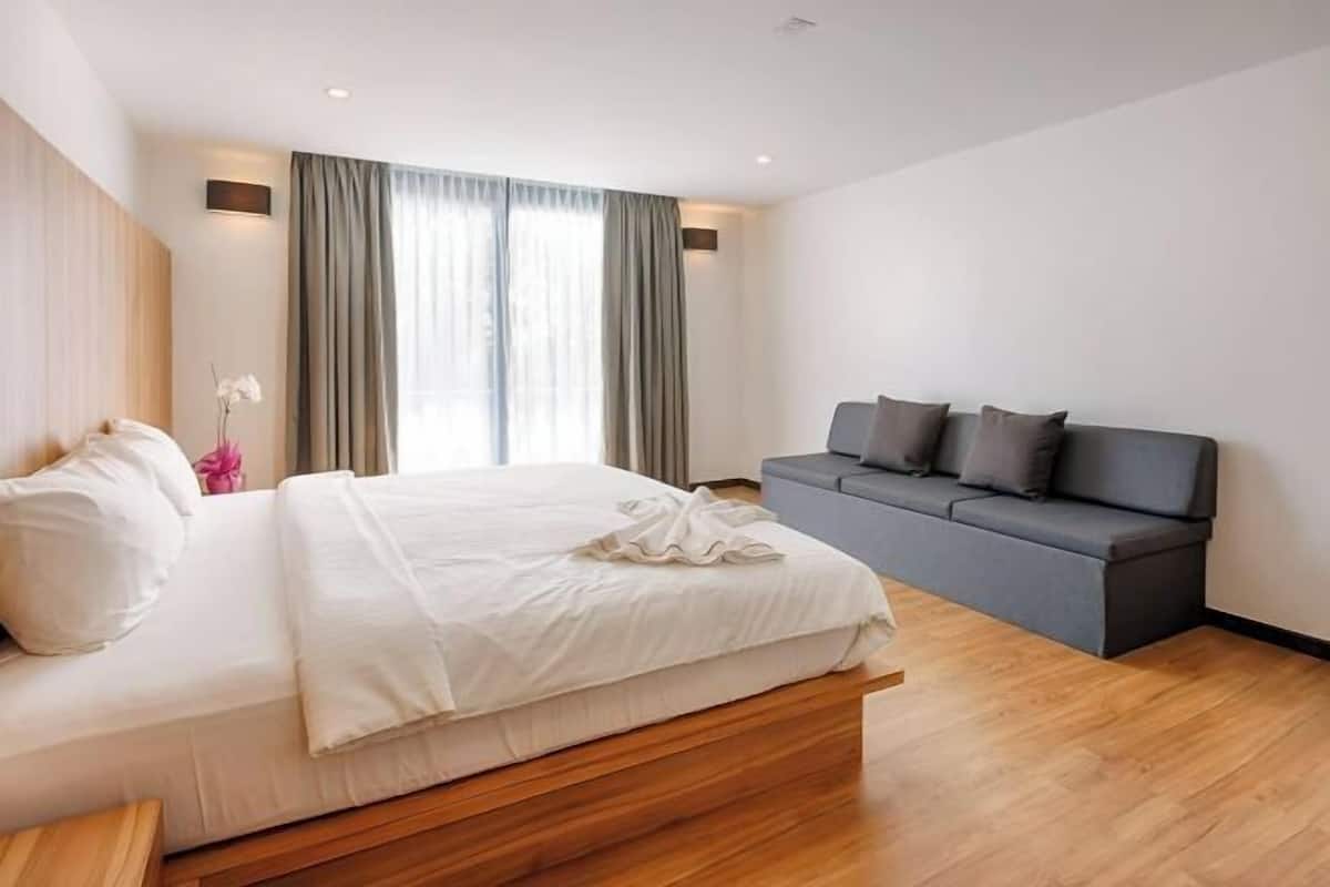 1 Schlafzimmer, Minibar, Zimmersafe, individuell eingerichtet