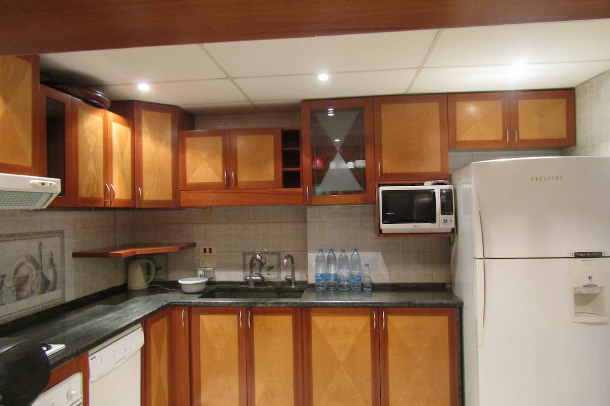 comfort apartment, 2 bedrooms | private kitchen | fridge, microwave, oven, coffee/tea maker