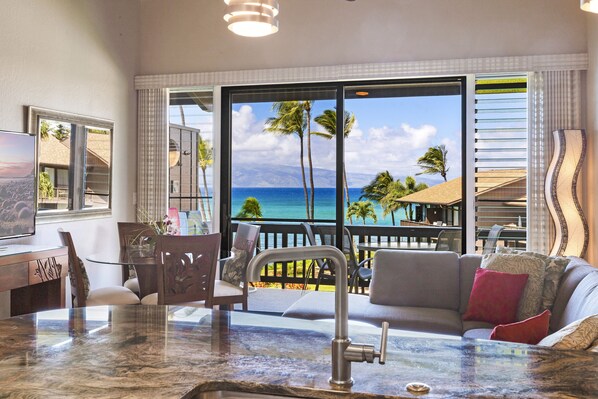 Smart-TV, Videospiele, DVD-Player, Bücher