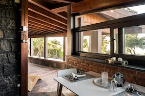 Villa, 3 Bedrooms | In-room dining