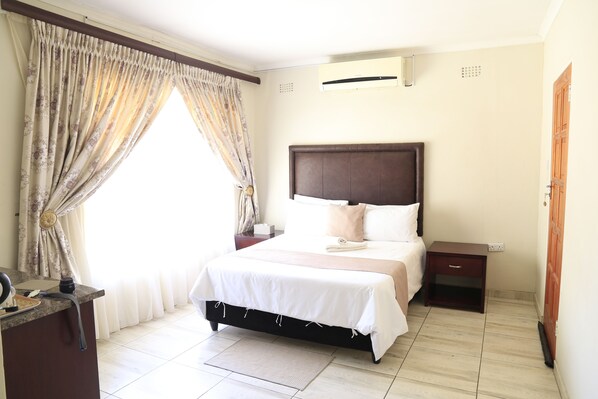 Ropa de cama de alta calidad, edredón y escritorio