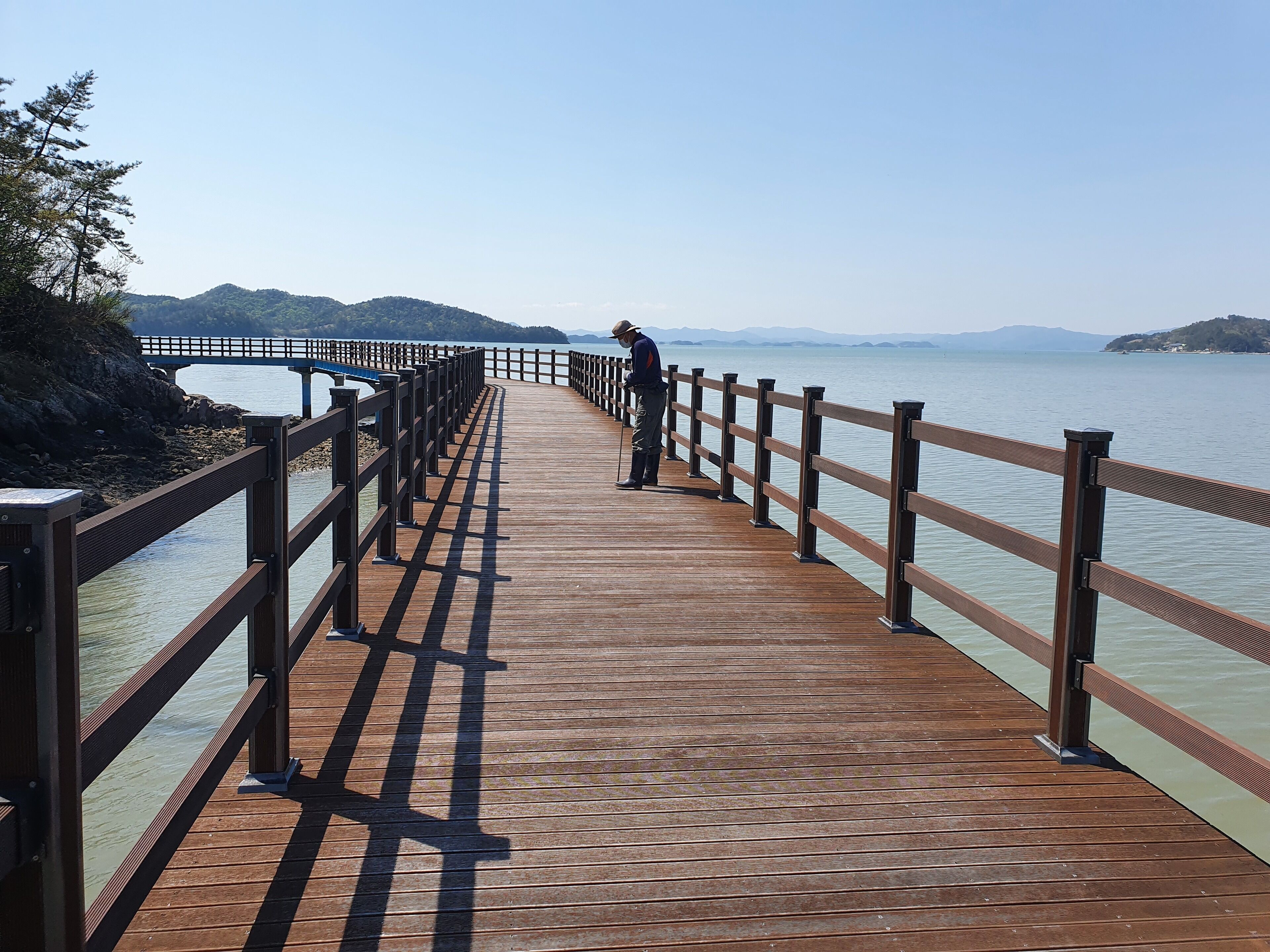 På stranden og hvit sand