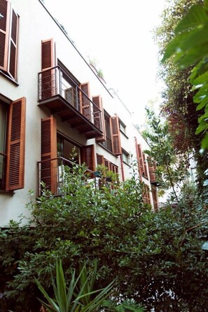 Exterior detail - NOA - Ali Hoca 6 (Istanbul)