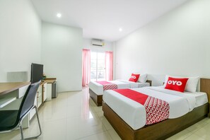 Phòng 2 giường đơn Deluxe | Bàn, truy cập Internet không dây miễn phí