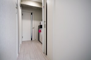 Fridge, microwave, stovetop