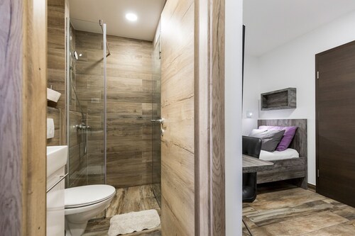 Apinelo Tower Rooms