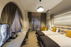 Deluxe Double or Twin Room | Premium bedding, minibar, in-room safe, desk