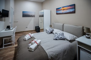 Colchones con efecto memoria, minibar y decoración personalizada 