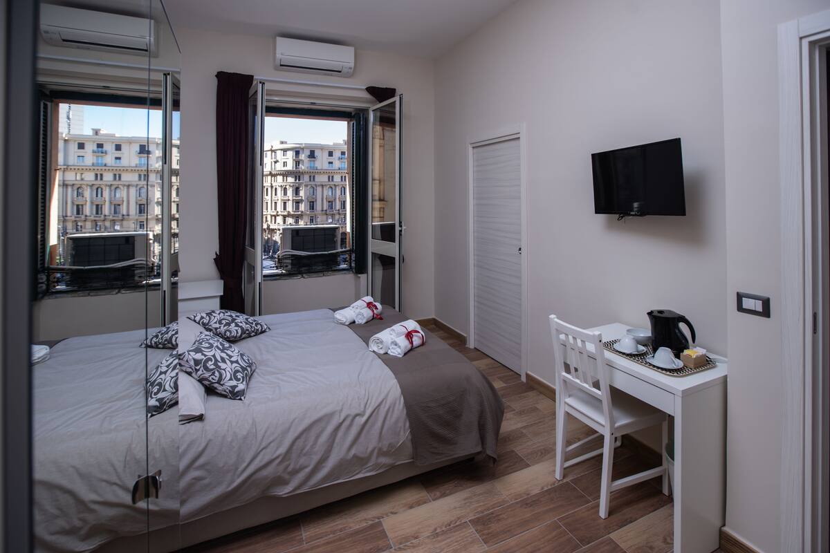 Comfort Room, City View | Memory foam beds, minibar, desk, blackout drapes