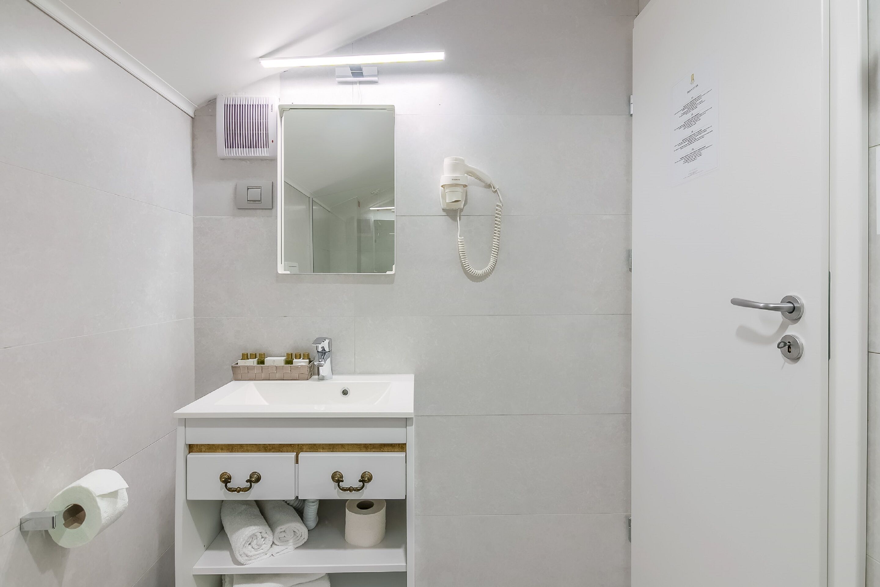 Foto - New Era Hotel Old Town Vibrant Nightlife Zone - parking with fee nearby - NOT at the hotel !