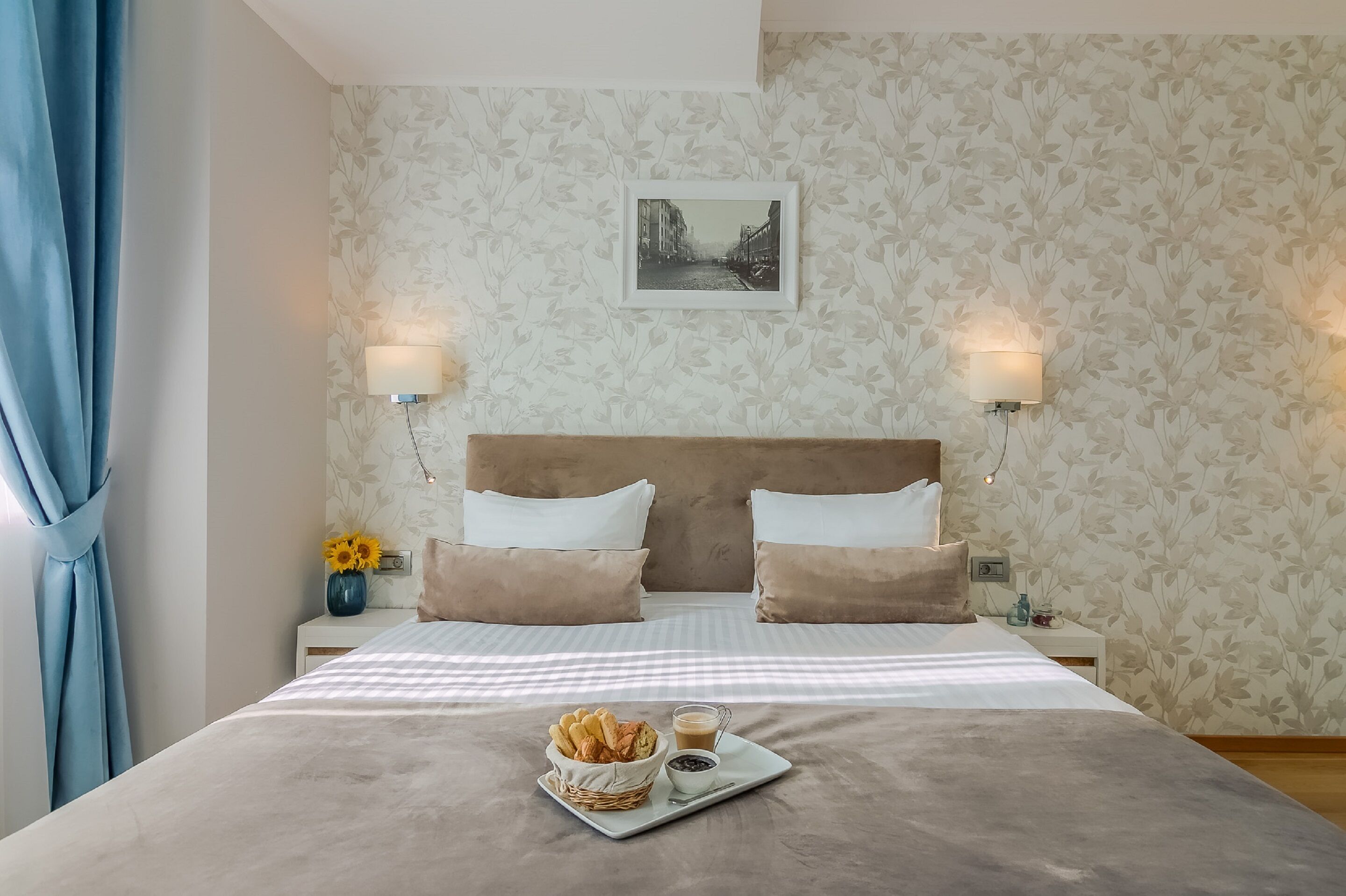 deluxe double bed | 1 bedroom, in-room safe, individually decorated, desk