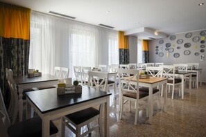 Daily buffet breakfast (EUR 15 per person) - New Era Hotel Bucharest City (Bucharest)