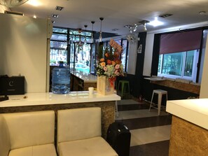 ロビー応接スペース