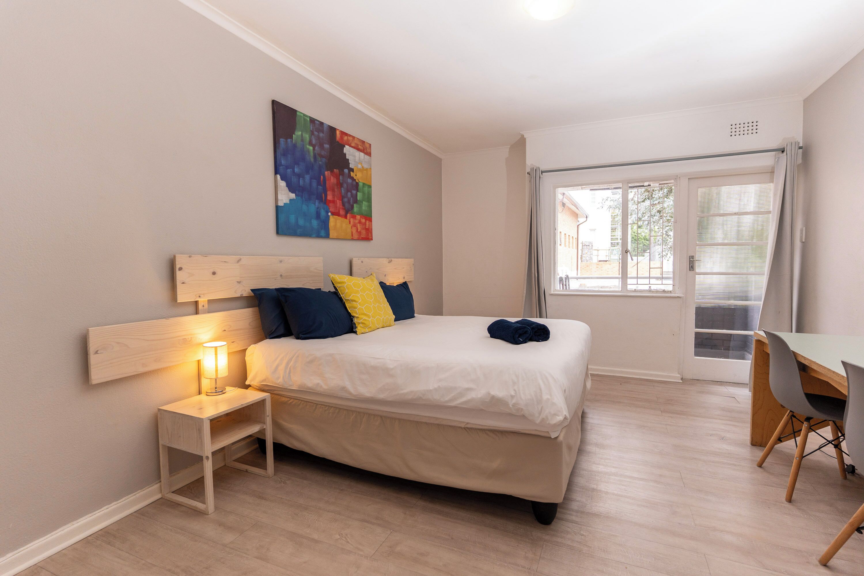 Standard Studio, 1 King Bed, Ensuite | Premium bedding, blackout curtains, free WiFi, bed sheets