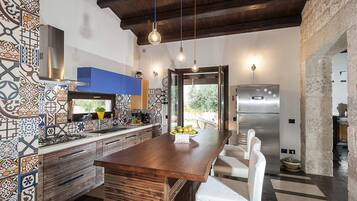 Villa, 3 Schlafzimmer | Eigene Küche | Großer Kühlschrank, Mikrowelle, Ofen, Herdplatte