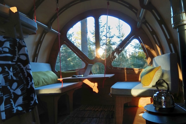 Design Tree House (Oddis Öga) | Individually decorated, individually furnished, free WiFi