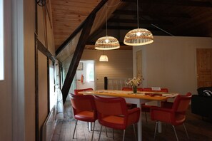 Family Apartment (Hölada) | In-room dining