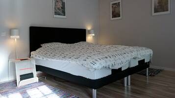 Decoración personalizada, muebles diferentes y wifi gratis