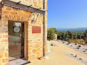 Espace de soins pour les couples, massages aux pierres chaudes