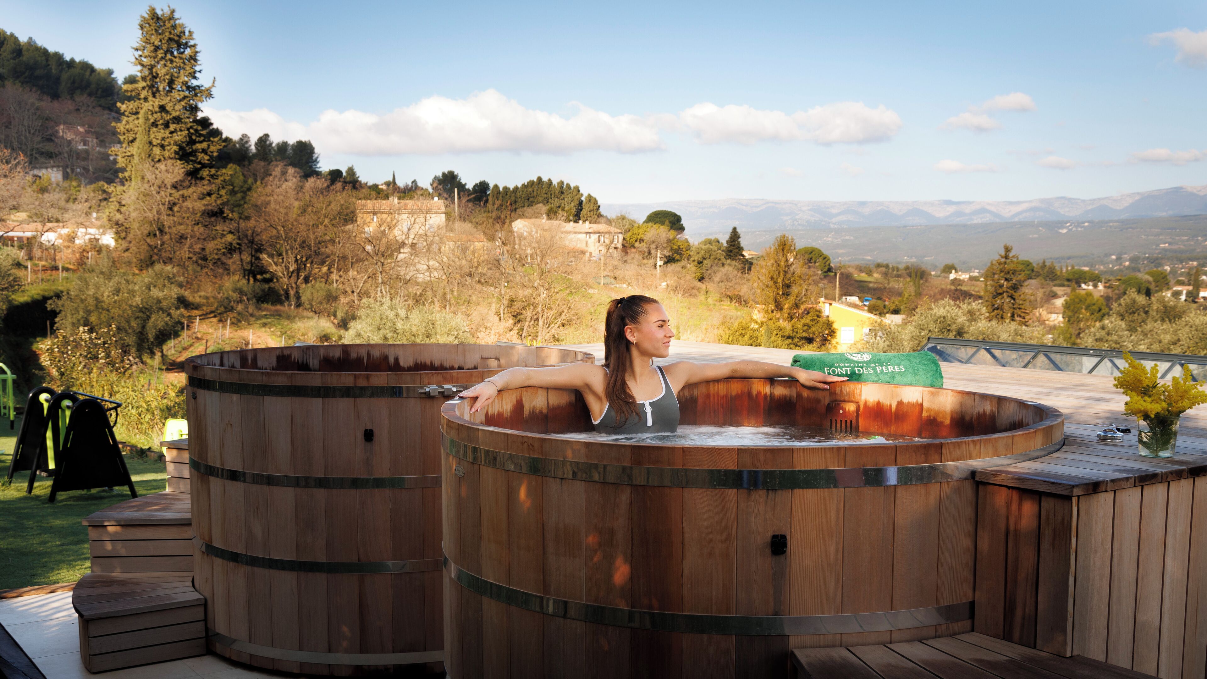 カップル用トリートメントルーム、ホットストーンマッサージ、マタニティ マッサージ、マッサージ