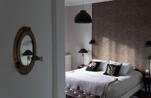 Romantic Double Room, Ensuite (Evasion ) | 1 bedroom, individually decorated, individually furnished - Villa Côté Cour (Dinan)