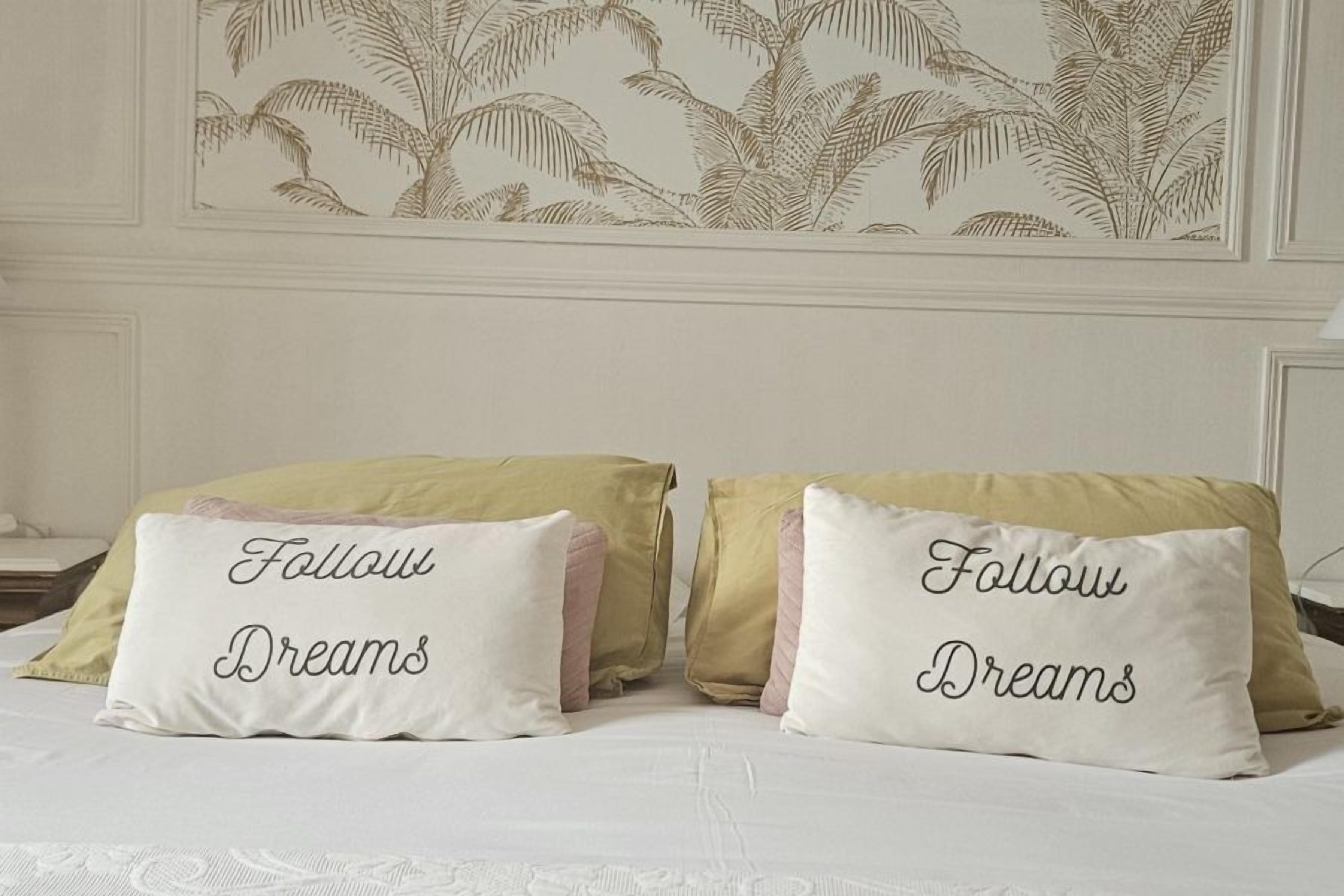 1 chambre, décoration personnalisée, ameublement personnalisé