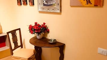 Doppelzimmer, Gemeinschaftsbad | Zimmerausstattung