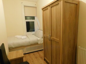 Doppelzimmer | Bügeleisen/Bügelbrett, kostenloses WLAN, Bettwäsche