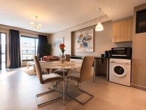 Luxury Apartment, 1 Bedroom, Non Smoking, Balcony | Down comforters, individually decorated, laptop workspace - Dayet Ifrah by Rent Inn (Rabat)