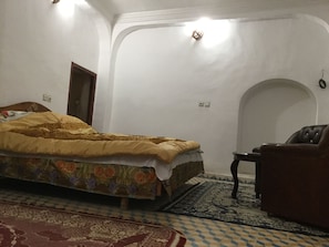 Kasbah | Individually decorated, individually furnished, iron/ironing board - Oliban Kasbah (Tinghir)