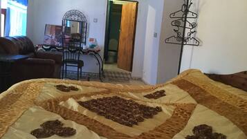 Atlas | 1 bedroom, individually decorated, individually furnished