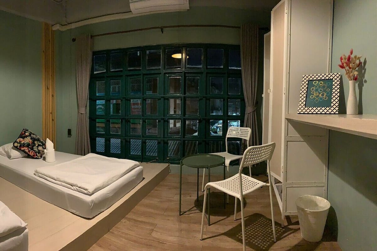 Basic Twin Room | Desk, free WiFi, bed sheets